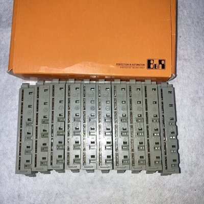 X20TB12 Moduły B&amp;R X20 24 VDC połączone z listwami zaciskowymi X20TB06 i X20TB12