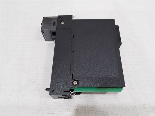 Allen-Bradley 1756-OB8 ControlLogix Cyfrowy moduł wyjść DC 8 24VDC
