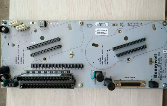 CC-TAOX11 Honeywell Analog Output Module IOTA Module DCS Części w magazynie