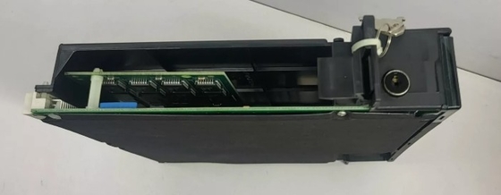 IC697CPM790 GE Centralna Jednostka Przetwarzania Moduł sterownika CPU Systemy Trójmodularnej Redundancji