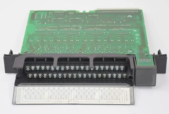 IC697MDL753 GE Moduły wyjściowe dyskretne 5/48 Volt DC 0,5 Amp Moduł wyjściowy 32-punktowy z logiką ujemną