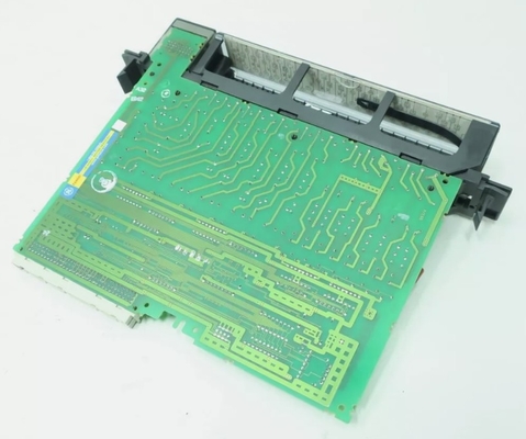 IC697MDL940 GE Moduły wyjściowe dyskretne Relaj wyjście 16-punktowy Moduł 24 V prądu stałego