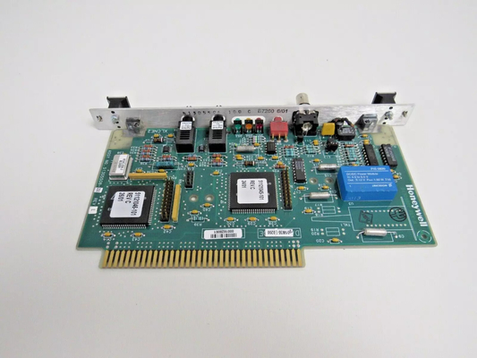 Honeywell 51305508-200 PLC / sterowanie maszyną XLCNE2 MM CE CERT MEDIUM DIST1 BOARD