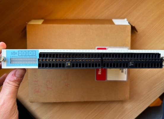 Honeywell 621-3580RC 24VDC 32-punktowy cyfrowy moduł wejściowy do automatyki przemysłowej