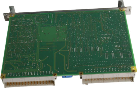 ABB 83SR07D-E GJR2392700R1210 Moduł sprzężenia autobusowego stosowany w programowalnych sterownikach logicznych automatyki przemysłowej