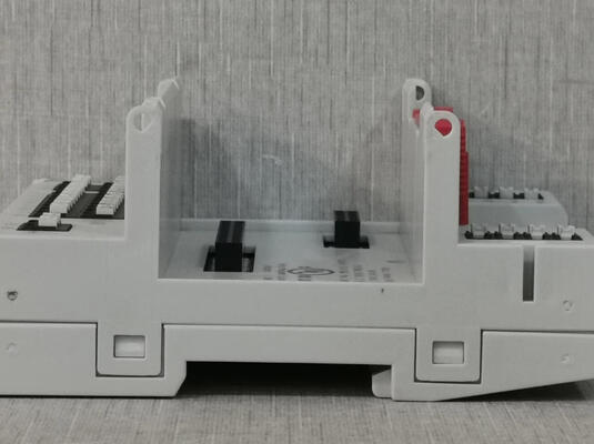 Honeywell XS821-22 24Vdc 110mA Floating Output Terminal Socket z modułem i konstrukcją oddzielenia podstawy