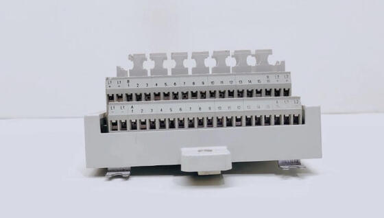 TU844 3BSE021445R1 Jednostka końcowa modułu I/O ABB do gniazda szyntu