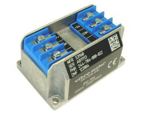IPC704 244-704-000-042 A1-B03-C100-D100-E5-F2000-G0-H0-I0 Piezoelektryczny klimatyzator sygnału ładowania do pomiaru prędkości drgań obudowy łożyska