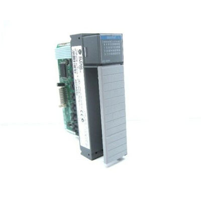 1746-OV32 Allen Bradley SLC500 32-kanałowy cyfrowy moduł we/wy 10-50VDC Prąd tonący