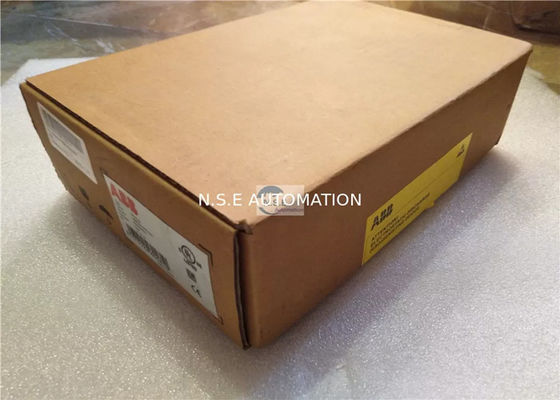 CP410M ABB Panel sterowania PLC 16 klawiszy funkcyjnych 3'' Graficzny LCD Monochromatyczny I/O DCS 1SBP260181R1001
