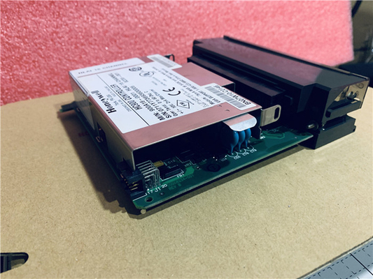 900C53-0244-00 Moduł sterowania procesem PLC firmy Honeywell Model HC900 Moduł PLC