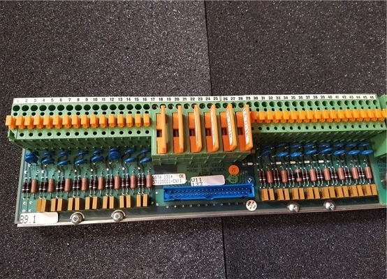 DSTA022A ABB Moduły we / wy Moduł połączeniowy PLC Części zamienne 3BSE015196R1