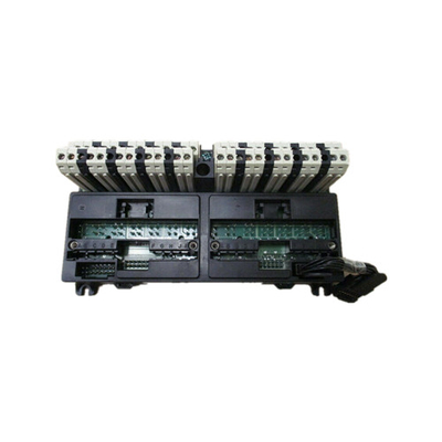 IC670CHS002 GE Fanuc GE Field I/O Base I/O Typ skrzynki zaciskowej Typ skrzynki zaciskowej General Electric