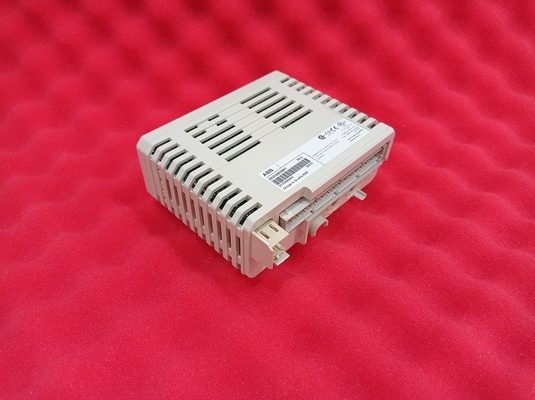 DI810 Moduł wejścia cyfrowego ABB S800 24V 16 CH PLC Części zamienne 3BSE008508R1