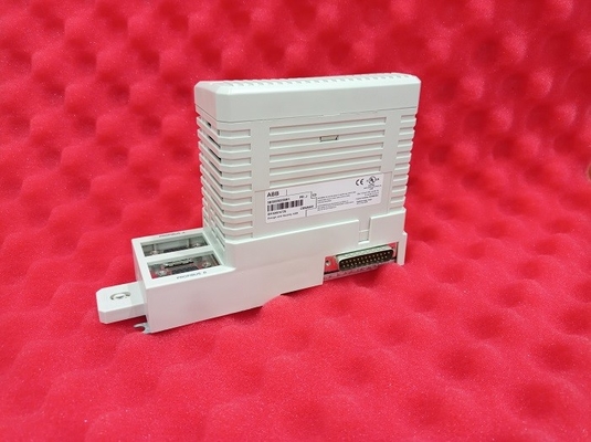 CI854AK01 ABB PLC AC800M Sprzęt PROFIBUS-DP/V1 Interfejs we/wy DCS 3BSE030220R1