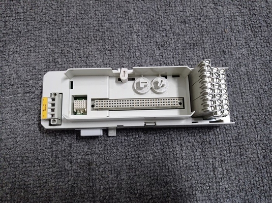 TU891 ABB Moduł końcowy modułu PLC Podstawa S800 I/O 3BSC840157R1