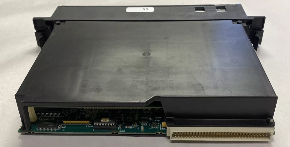 IC697CPM915 GE 32 MHz 32-bitowy procesor centralny o pływającym punkcie pamięć 1 Mbyte