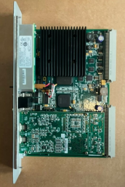 IC698CRE020 GE CPU Module 700 MHz PAC Systems RX7i CPU z firmware'em wersja 2.01