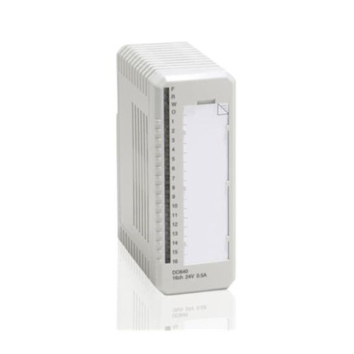 Moduł wyjść cyfrowych DO840 ABB 24V S/R 16-kanałowy DC AC PLC Części zamienne 3BSE020838R1